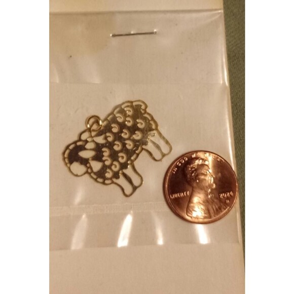 Vintage 24 k Gold Sheep Charm | NWT Original Card | Jewelry Craft Gift Idea - Picture 4 of 4